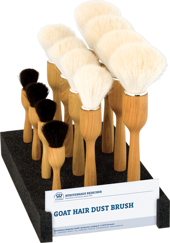 dust brush display